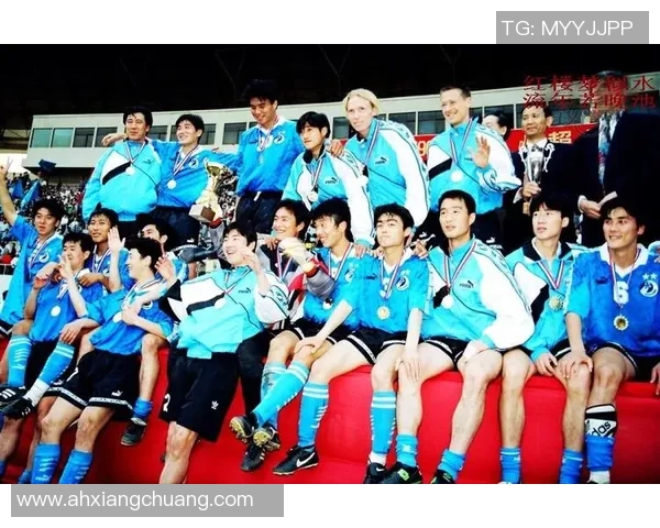 大连万达足球队员的成长之路与未来展望解析